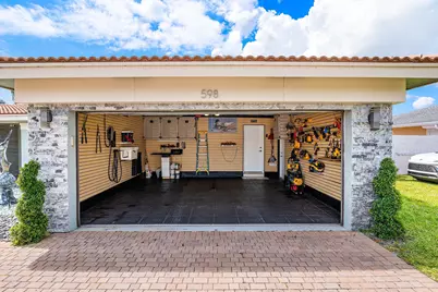 598 W Palmetto Park Road, Boca Raton, FL 33432 - Photo 27