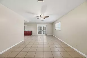 232 Gleneagles Dr, Lake Worth, FL 33462 - Photo 13
