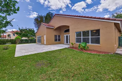 19111 SW 8th Street, Pembroke Pines, FL 33029 - Photo 15