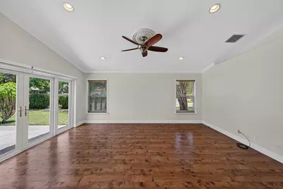 19111 SW 8th Street, Pembroke Pines, FL 33029 - Photo 39