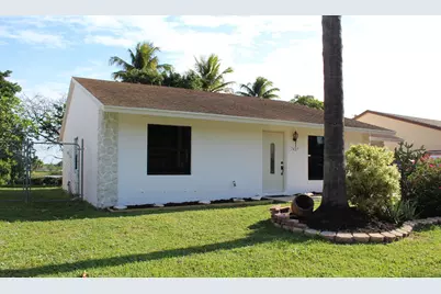 7427 Pinedale Drive, Boynton Beach, FL 33436 - Photo 1