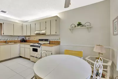 1600 SE Saint Lucie Boulevard SE #211, Stuart, FL 34996 - Photo 15