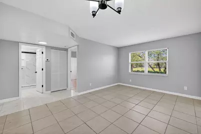 1650 SE Green Acres Circle #E103, Port Saint Lucie, FL 34952 - Photo 5