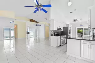 8372 Myakka Ct, Lake Worth, FL 33467 - Photo 11