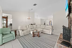 8372 Myakka Ct, Lake Worth, FL 33467 - Photo 7