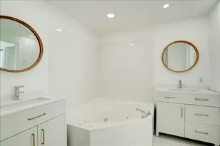9805 NW 52nd St, Doral, FL 33178 - Photo 29