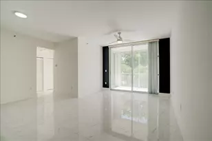 9805 NW 52nd St, Doral, FL 33178 - Photo 9