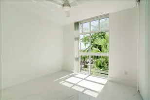 9805 NW 52nd St, Doral, FL 33178 - Photo 17