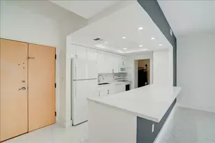 9805 NW 52nd St, Doral, FL 33178 - Photo 7