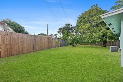 2831 N Seacrest Boulevard, Boynton Beach, FL 33435 - Photo 33