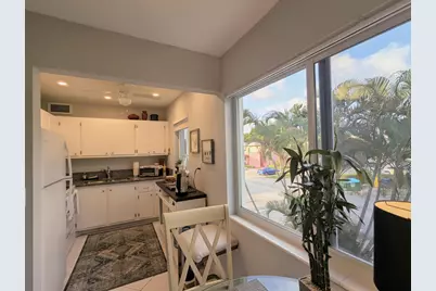 100 Kingswood E, West Palm Beach, FL 33417 - Photo 5