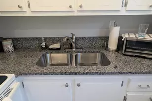 100 Kingswood E, West Palm Beach, FL 33417 - Photo 7