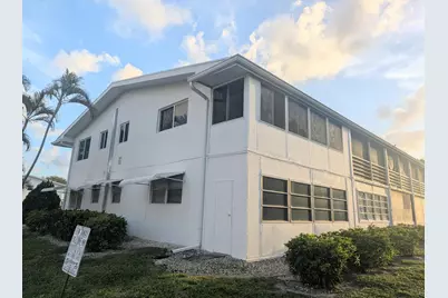 100 E Kingswood E, West Palm Beach, FL 33417 - Photo 19