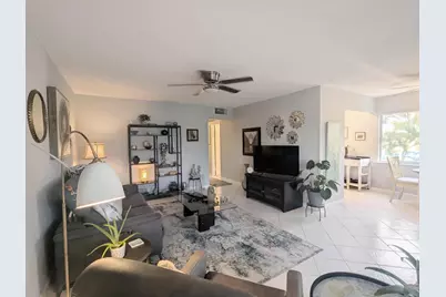 100 Kingswood E, West Palm Beach, FL 33417 - Photo 1
