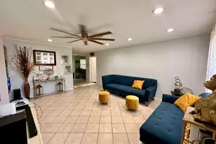 3390 Artesian Dr, Lake Worth, FL 33462 - Photo 9