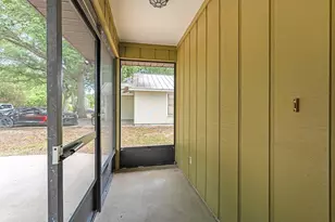 16 45th Ave, Vero Beach, FL 32968 - Photo 3