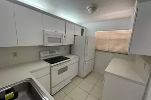 1811 Sabal Palm Dr, Davie, FL 33324 - Photo 11