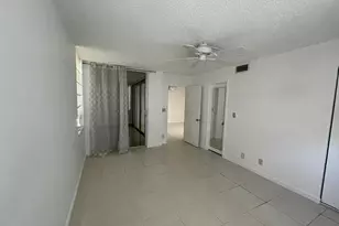 1811 Sabal Palm Dr, Davie, FL 33324 - Photo 9