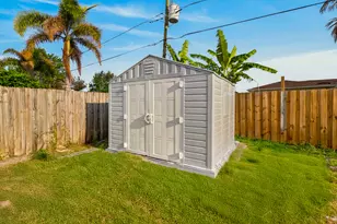 214 SE Duval Ave, Port Saint Lucie, FL 34983 - Photo 31