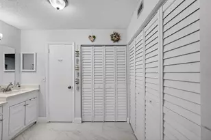 390 Golfview Rd, North Palm Beach, FL 33408 - Photo 21