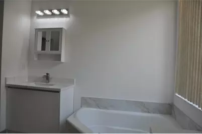 19496 S Whitewater Avenue, Weston, FL 33332 - Photo 13