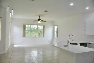 19496 S Whitewater Ave, Weston, FL 33332 - Photo 7