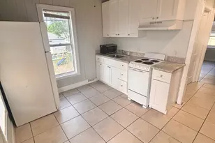 817 NW 7th St, West Palm Beach, FL 33401 - Photo 3