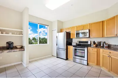 11021 Legacy Lane #303, Palm Beach Gardens, FL 33410 - Photo 3