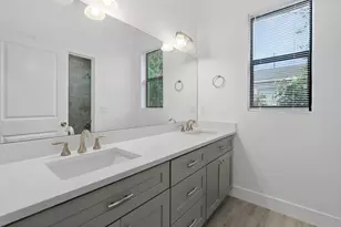 911 8th St, West Palm Beach, FL 33401 - Photo 13