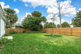 911 8th St, West Palm Beach, FL 33401 - Photo 23