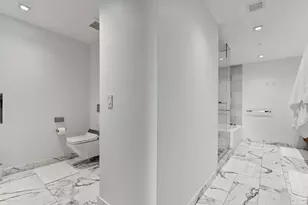 10203 Collins Ave, Bal Harbour, FL 33154 - Photo 35