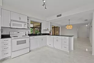 17138 Waterbend Dr, Jupiter, FL 33477 - Photo 19