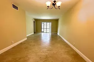 21904 Lake Forest Cir, Boca Raton, FL 33433 - Photo 5