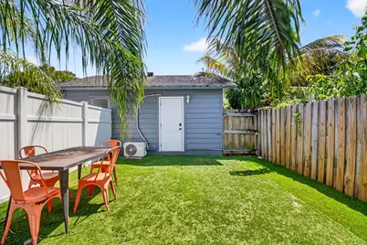 1123 Oak Street, West Palm Beach, FL 33405 - Photo 5