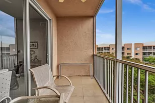 7735 Yardley Dr, Tamarac, FL 33321 - Photo 37