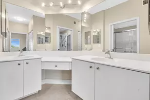 7735 Yardley Dr, Tamarac, FL 33321 - Photo 29
