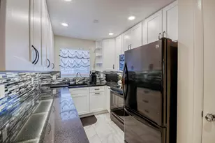 11 Westwood Ave, Tequesta, FL 33469 - Photo 9