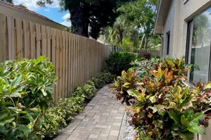 7735 E Kenway Pl Pl E, Boca Raton, FL 33433 - Photo 3