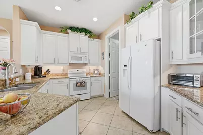 1215 Southlakes Way SW, Vero Beach, FL 32968 - Photo 15