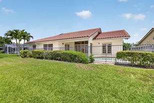 6180 Golf Villas Dr, Boynton Beach, FL 33437 - Photo 27