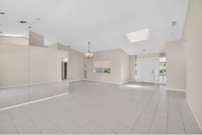 6180 Golf Villas Drive, Boynton Beach, FL 33437 - Photo 9