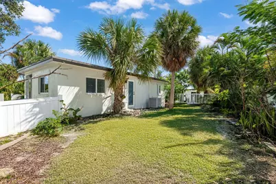 2298 NE 4th Avenue, Boca Raton, FL 33431 - Photo 5