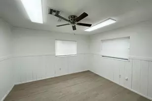840 NW 33 St, Oakland Park, FL 33309 - Photo 13