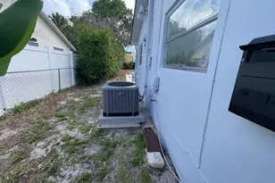 840 NW 33 St, Oakland Park, FL 33309 - Photo 15