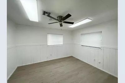 840 NW 33 Street, Oakland Park, FL 33309 - Photo 13