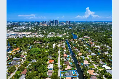 1704 SW 4th Court, Fort Lauderdale, FL 33312 - Photo 3