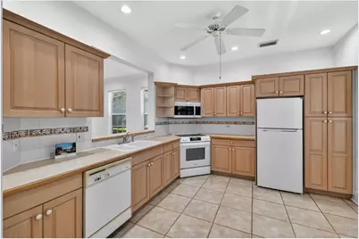 814 Carolina Circle SW, Vero Beach, FL 32962 - Photo 13