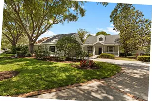 814 Carolina Cir SW, Vero Beach, FL 32962 - Photo 3