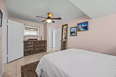 2872 SE Wiltshire Terrace, Port Saint Lucie, FL 34952 - Photo 19