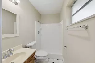 1772 NW 38th St, Oakland Park, FL 33309 - Photo 29